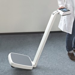 Cantar personal profesional KERN MPE 250K100PM (Germania) – 250 kg, functie BMI, aprobat pentru uz medical