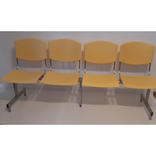 Bancheta Sală de Așteptare cu Cadrul din Inox și Șezut din PVC – 4 Locuri (BS04) Bancheta Sală de Așteptare cu Cadrul din Inox și Șezut din PVC – 4 Locuri (BS04)