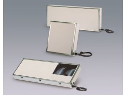 🖼️ NEGATOSCOPE DE PERETE 🇮🇹 Fabricat din oțel vopsit de calitate, ideal pentru vizualizarea radiografiilor și filmelor medicale.