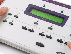 Audiometru de Diagnostic AMPLIVOX 240 – Conducție Aeriană Osoasă și cu Mascare