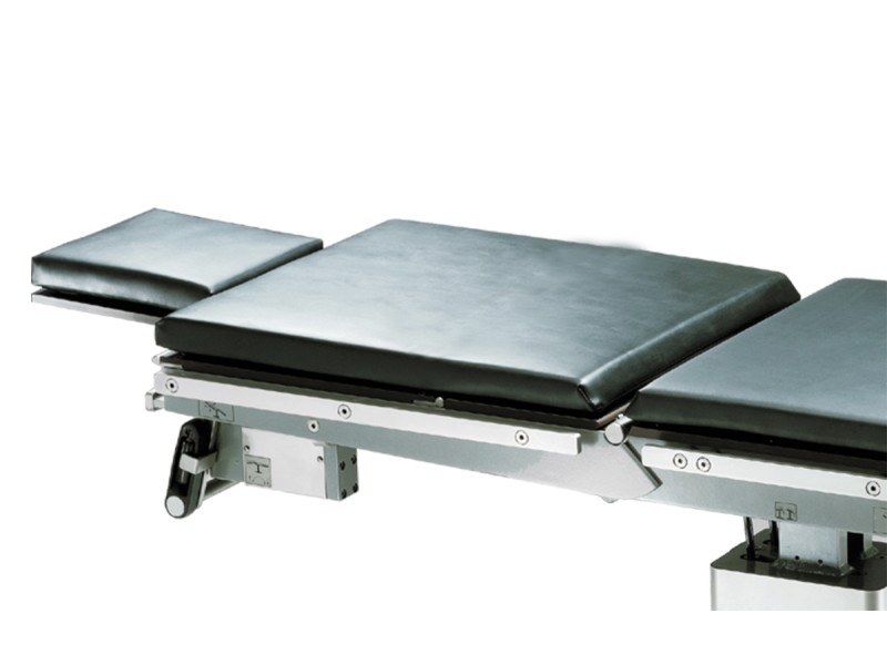 AGA-JUS2000 – Masa de operatie mobila cu reglare hidraulica pe inaltime